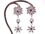 �X�����t�X�L�[�E���C���X�g�[���ƃr�[�Y�̃l�b�N���X