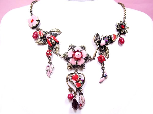 �X�����t�X�L�[�E���C���X�g�[���ƃr�[�Y�̃l�b�N���X