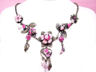 �X�����t�X�L�[�E���C���X�g�[���ƃr�[�Y�̃l�b�N���X