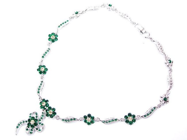 ���{�����`�[�t�@�X�����t�X�L�[�E���C���X�g�[���@�l�b�N���X