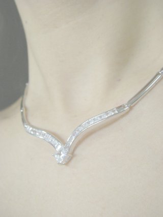 �h�C�c���E�L���[�r�b�N�W���R�j�A�̃l�b�N���X