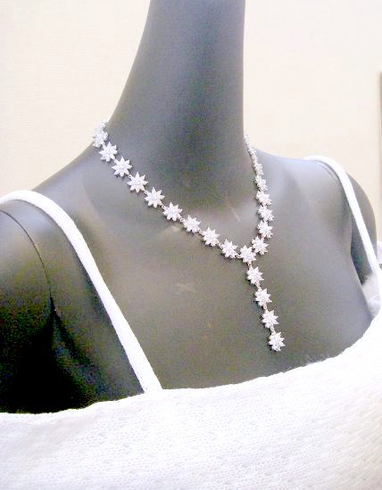 �L���[�r�b�N�W���R�j�A�̃y���_���g